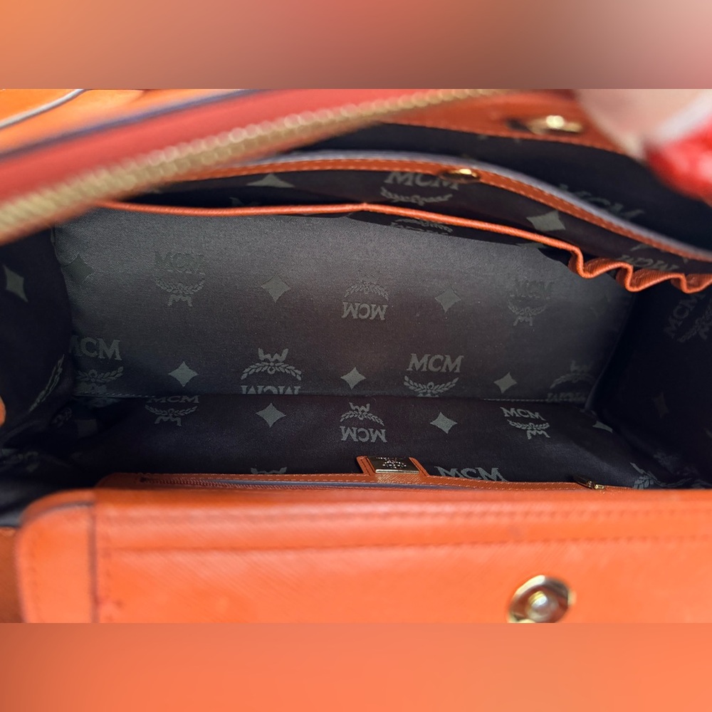 💯Guaranteed Authentic MCM Crossbody and Shoulder Bag Bundle 🥀FIRM PRICE🥀 - Picture 8 of 14